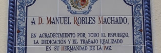 Inauguración del azulejo en homenaje a Don Manuel Robles Machado