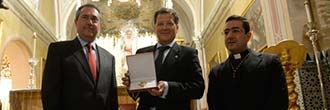 María Santísima de la Paz recibe la medalla de oro de la ciudad de Sevilla